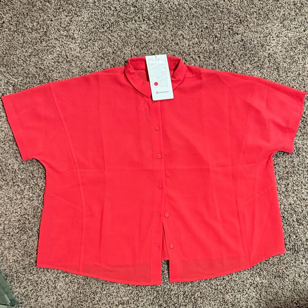Lululemon Full Day Ahead Women’s Red Short Sleeve Button-Up Shirt, Size 10
